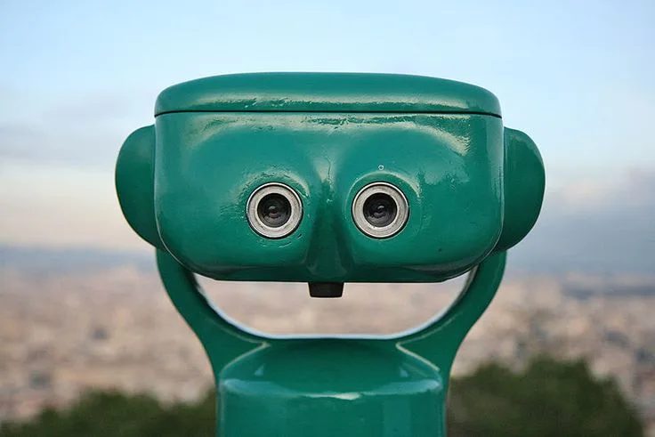 binoculars meme