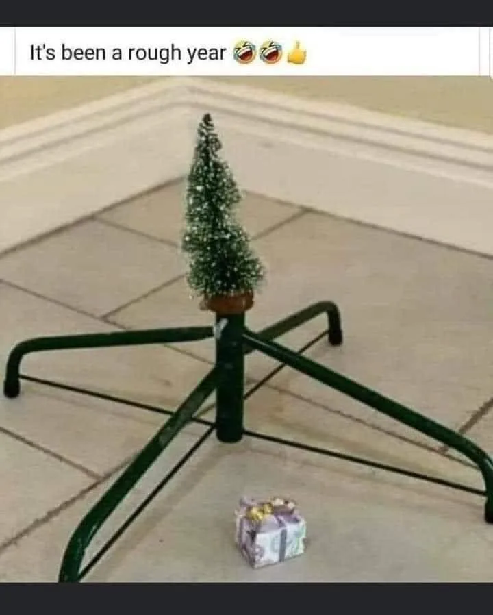 Christmas tree meme